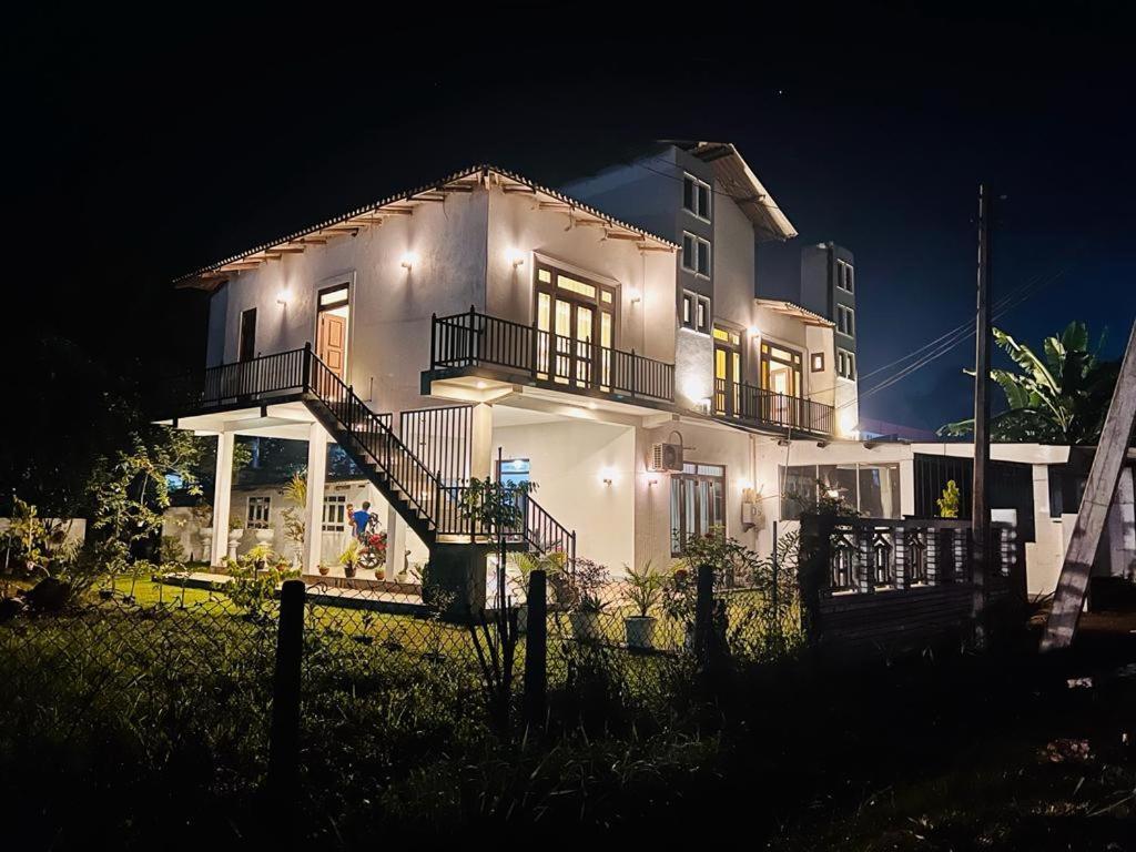Theon Resort Anuradhapura Exterior photo
